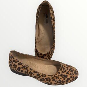 Cliffs White Mountain Clara Leopard Print Flats 7.5